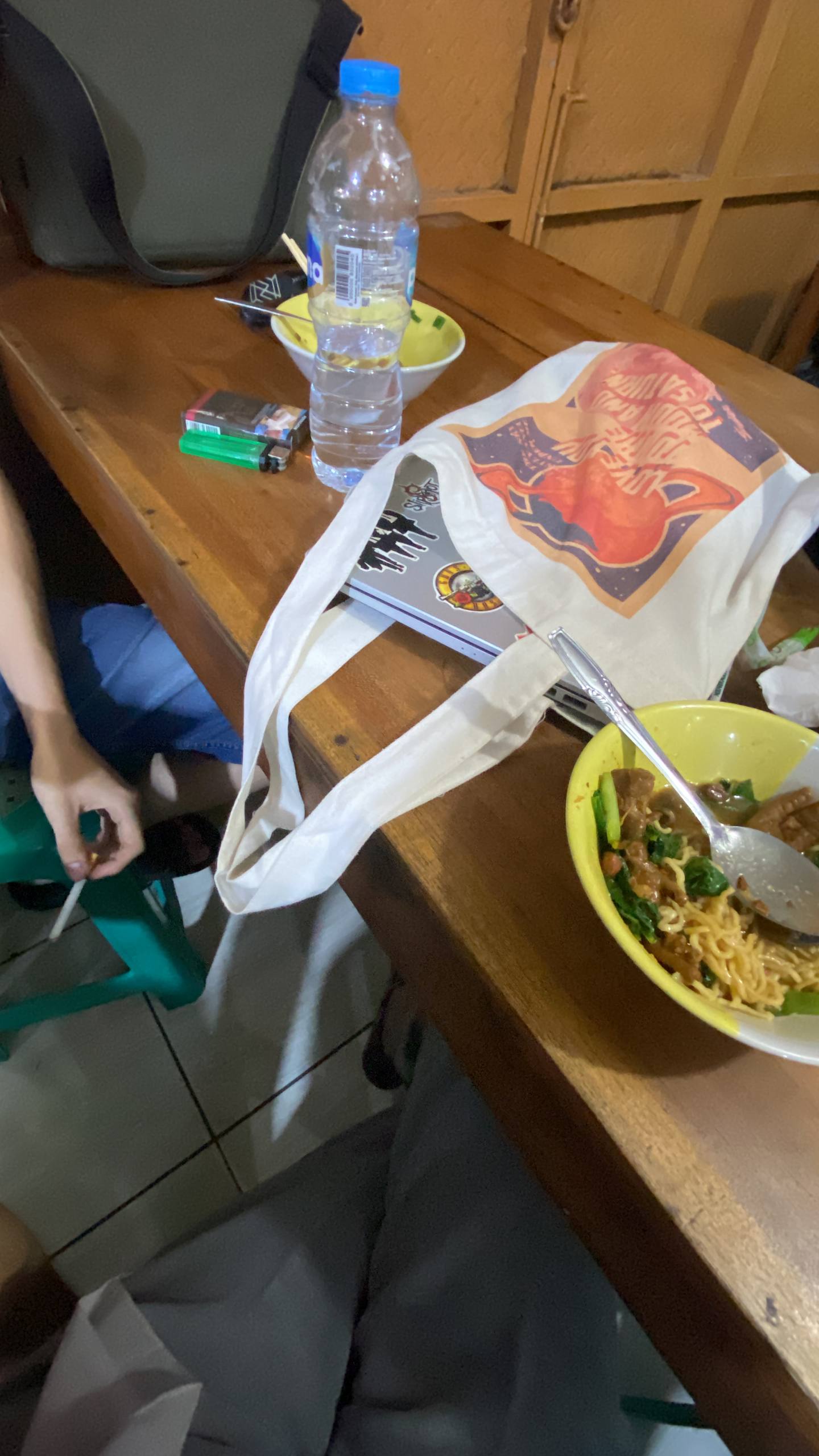 Mie ayam debesss